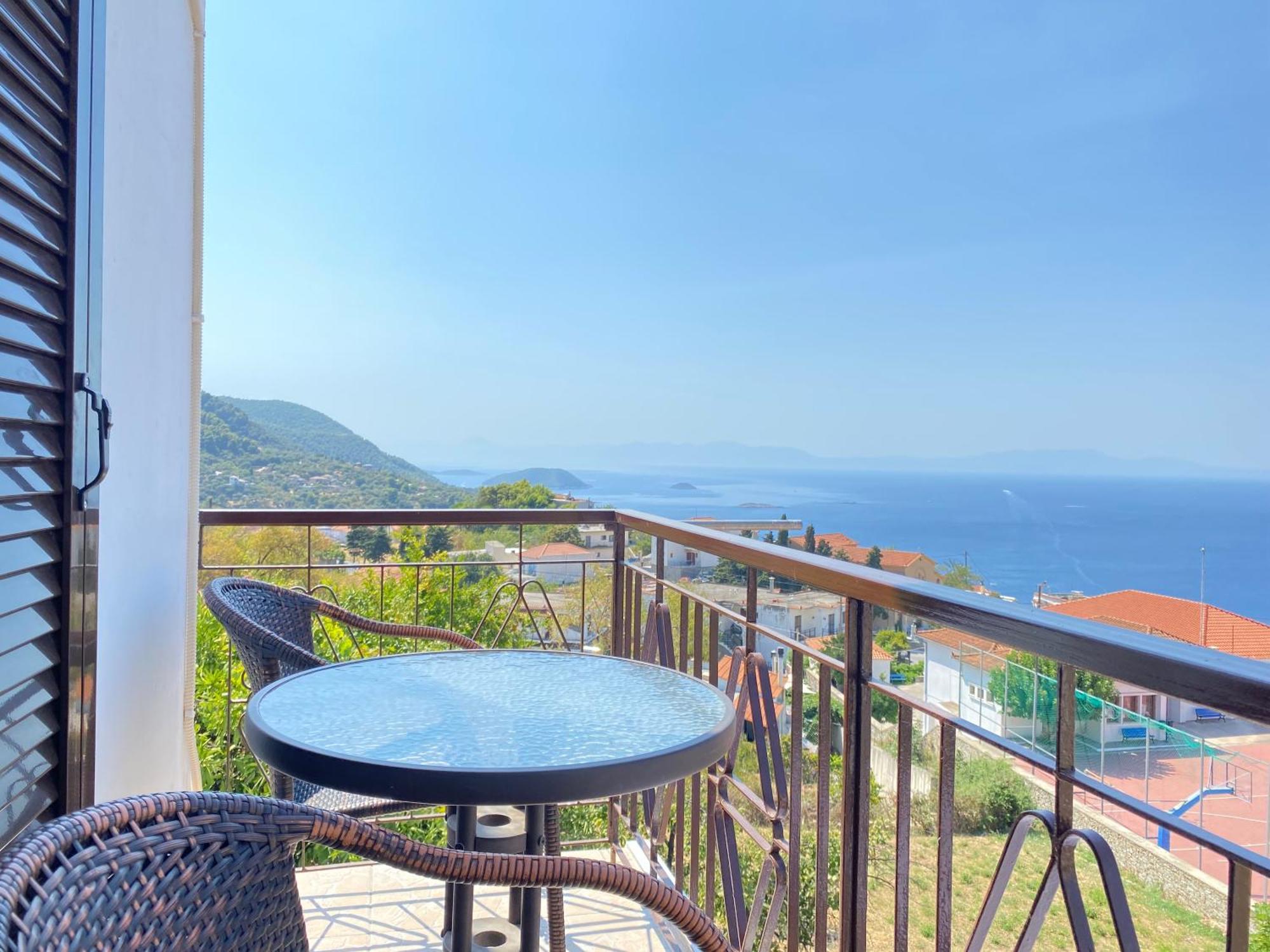 Demie And George Ηouse Villa Loutraki  Exterior photo